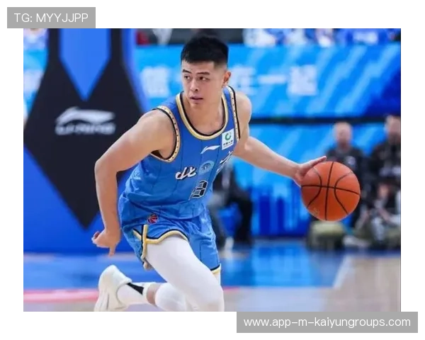 方硕:虽然人员来的不是很整齐,热身赛还是起了磨合的作用,方硕19+8全队5人得分上双 大王仅6分 方硕:虽然人员来的不是很整齐,热身赛还是起了磨合的作用,方硕19+8全队5人得分上双 大王仅6分